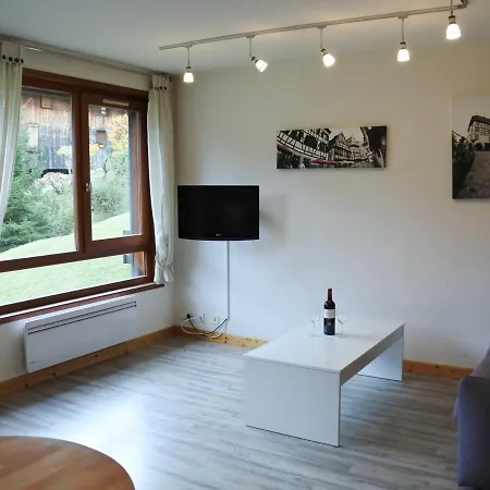Cosy A 200m Du Centre Et Des Pistes - - Fr-1-754-70